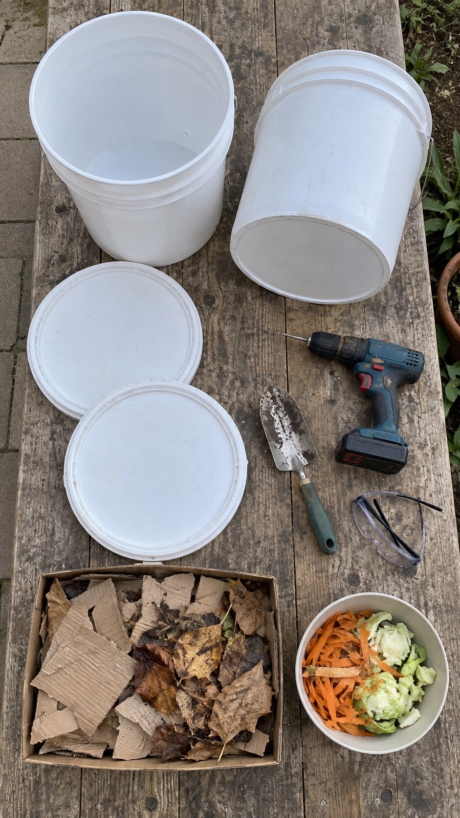 Tools and Materials required for bucket composting