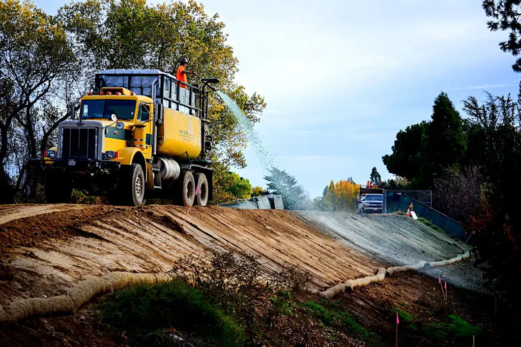 Pros: The Advantages of Hydroseeding