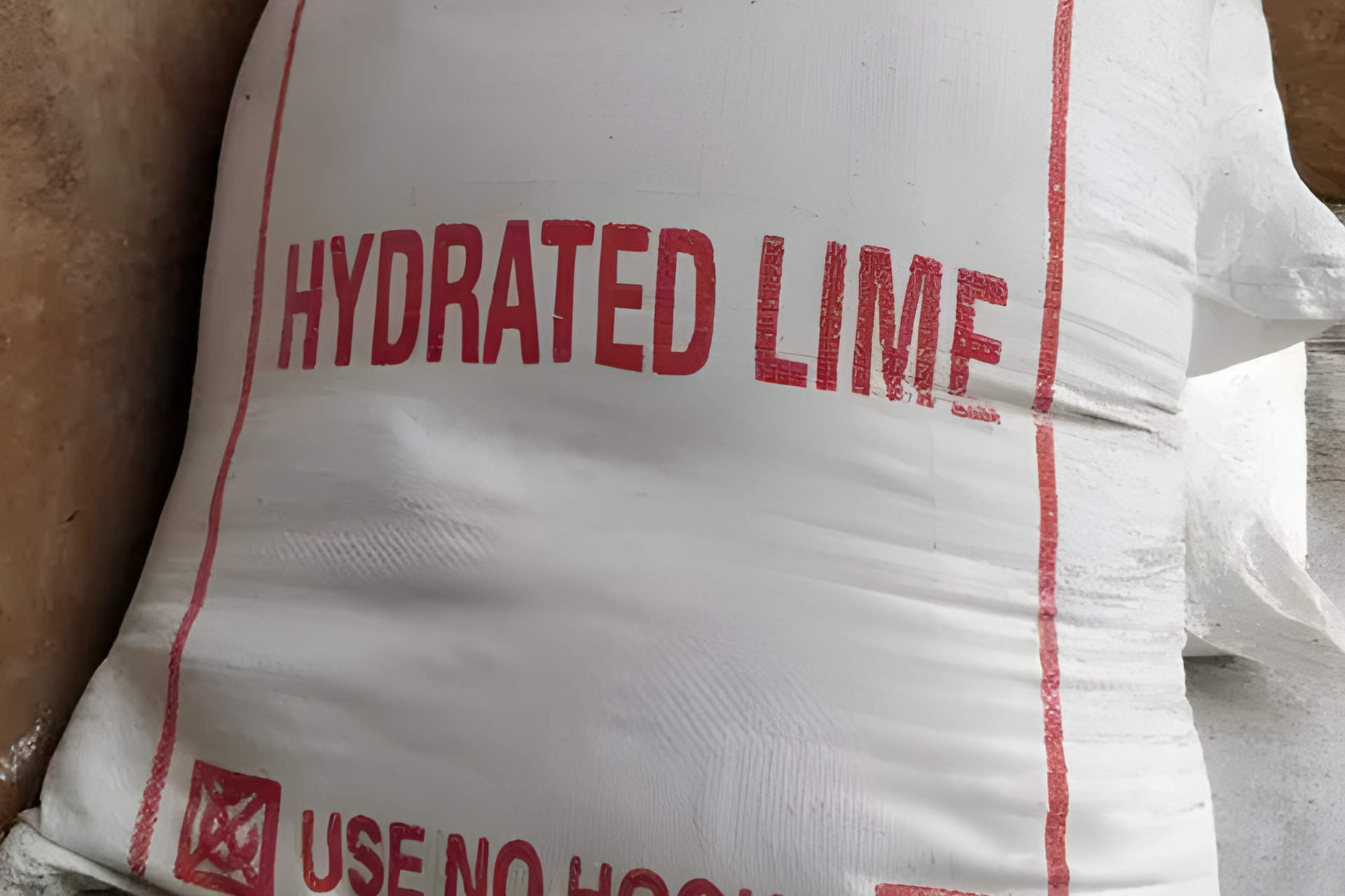 Benefits of Adding Lime to Your Lawn