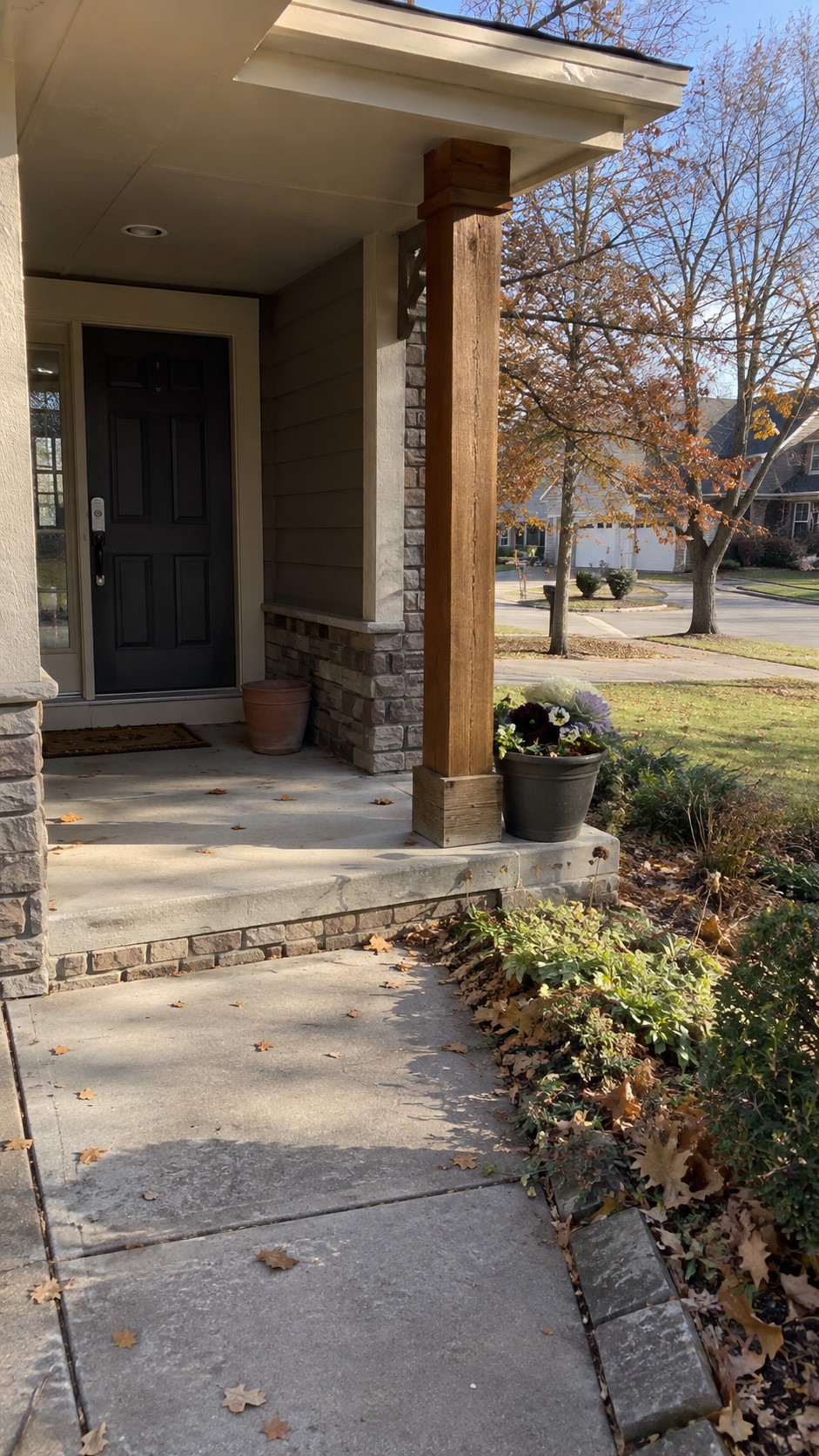 Thanksgiving Porch Planters for Your November Weather